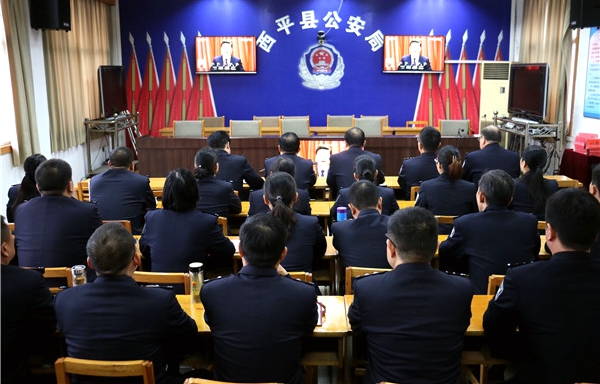 駐馬店各縣區(qū)組織收聽(tīng)收看“十九大”開(kāi)幕會(huì)盛況