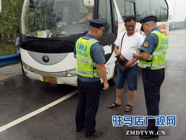 交通運輸執(zhí)法局強(qiáng)力出擊   “黑車”無路可逃