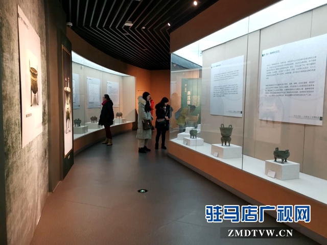 信陽(yáng)出土文物在駐馬店展出