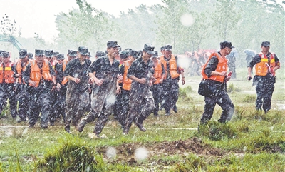 風雨見證，軍人本色