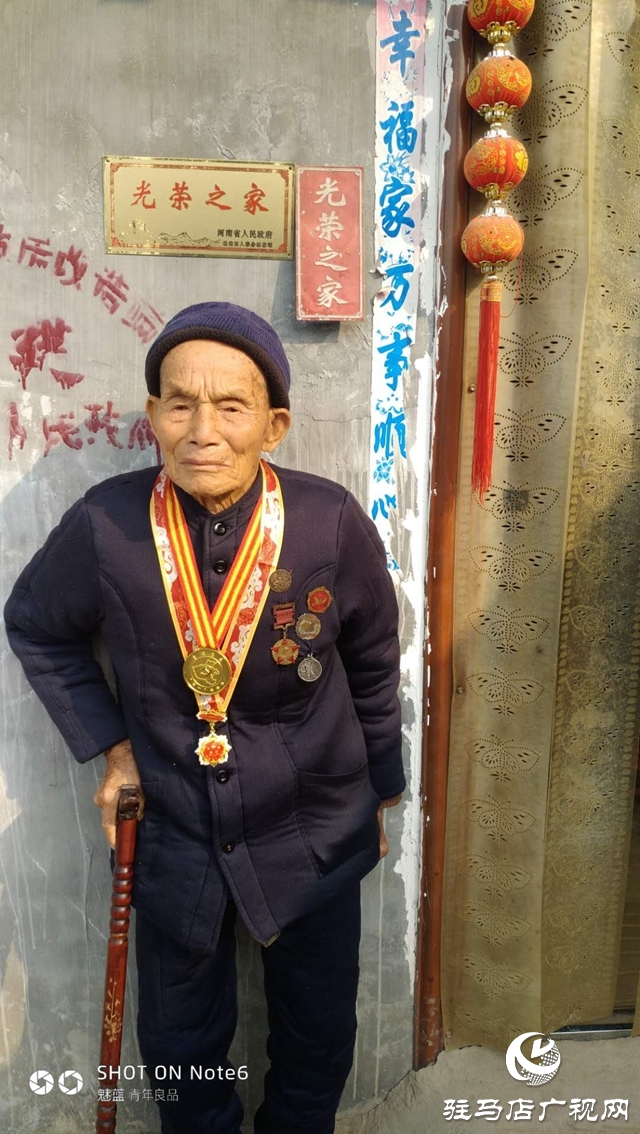 94歲抗美援朝老兵 病榻上為抗疫加力