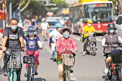 天氣太熱不想戴口罩？打了疫苗就可以不戴口罩？專家呼吁——打了疫苗也要做好“防疫幾件事”