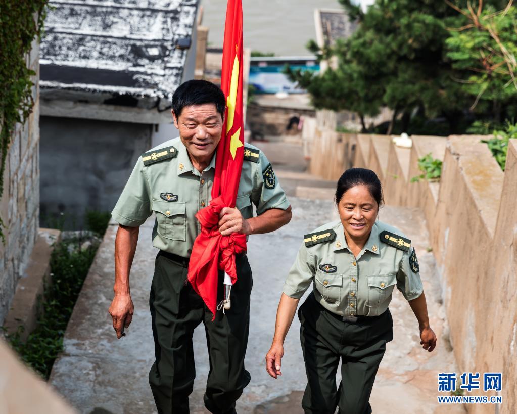 奮斗百年路 啟航新征程·數(shù)風(fēng)流人物丨王繼才、王仕花夫婦：守島就是守國