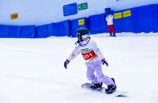 11歲男孩滑雪致骨骺骨折，滑雪前需要知道這些事兒