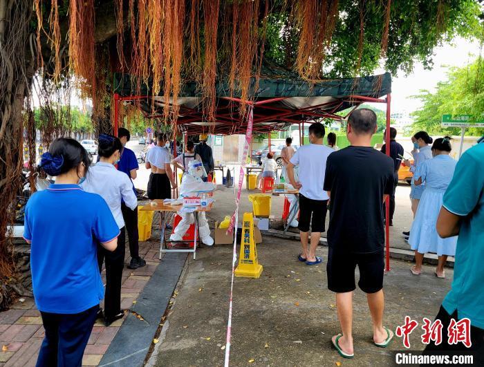 多地疫情快速發(fā)展，警惕秋冬季“雙流行”風(fēng)險(xiǎn)