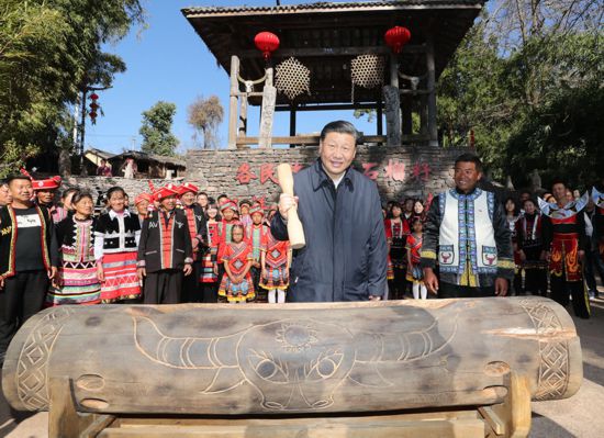 跟著總書(shū)記看中國(guó)｜司莫拉的幸福路越走越寬闊