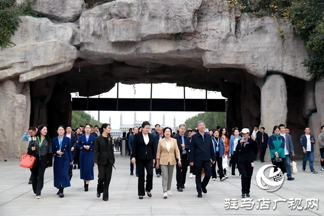 河南省“美好生活”露營展示周暨百度AI創(chuàng)作城市行首發(fā)式舉行