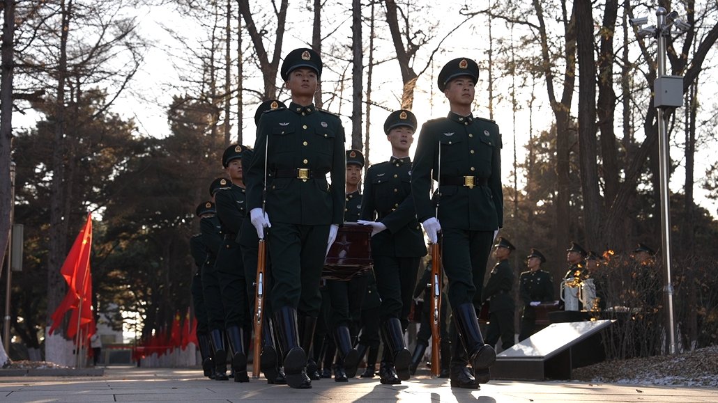 英雄回家——寫(xiě)在第十批在韓中國(guó)人民志愿軍烈士遺骸歸國(guó)之際