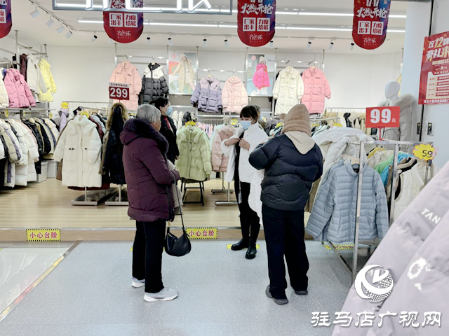 斷崖式降溫催生羽絨服市場(chǎng)俏銷