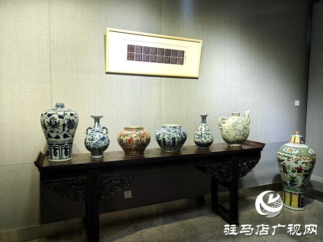 駐馬店市博雅文玩 收藏藝術(shù)品展開展