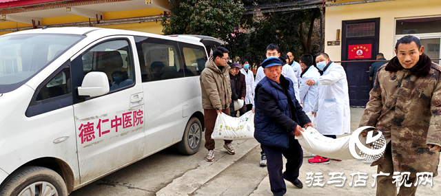 平輿縣德仁中醫(yī)院赴楊埠敬老院開展健康義診送溫暖活動(dòng)