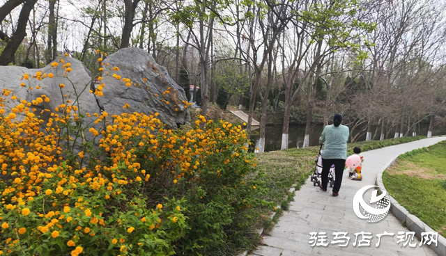 駐馬店置地公園：四月景色美如畫 吸引游人來(lái)打卡