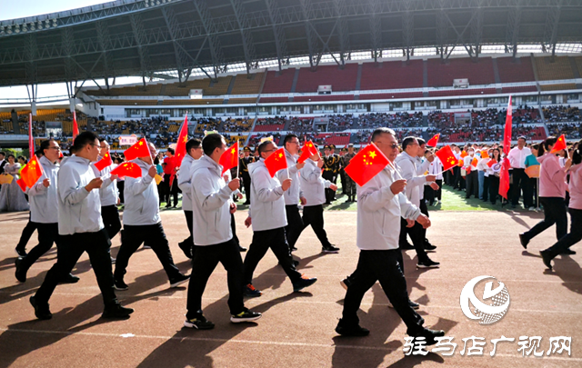 黃淮學(xué)院舉辦第二十屆運(yùn)動(dòng)會(huì)