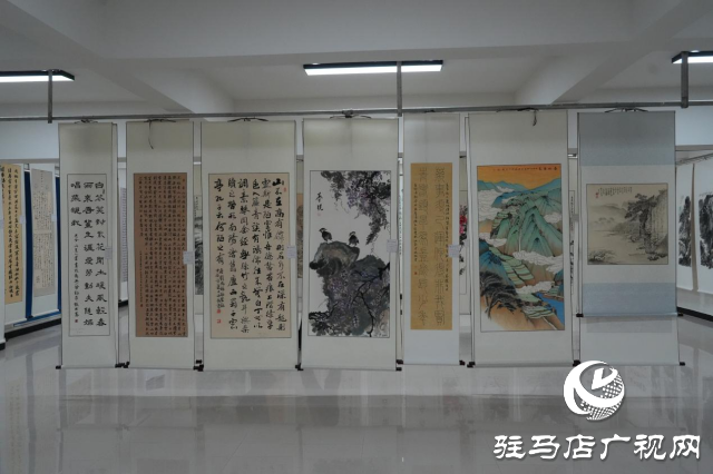 2024駐馬店市驛城區(qū)慶祝“七一”建黨節(jié)書畫精品展啟幕