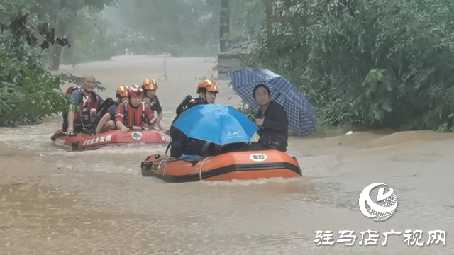 遭遇強(qiáng)降雨 泌陽(yáng)消防成功轉(zhuǎn)移被困群眾