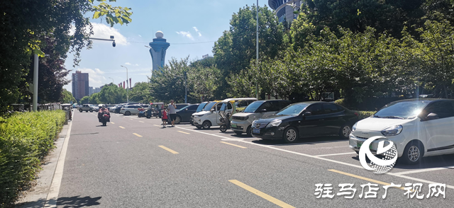 駐馬店市民中心：延長(zhǎng)免費(fèi)停車時(shí)間 提升群眾便捷停車體驗(yàn)