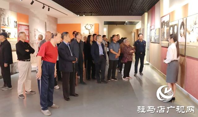 駐馬店市人民檢察院開(kāi)展“重陽(yáng)感黨恩 銀發(fā)憶初心”主題黨日活動(dòng)